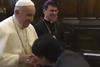 pope-ring-kiss
