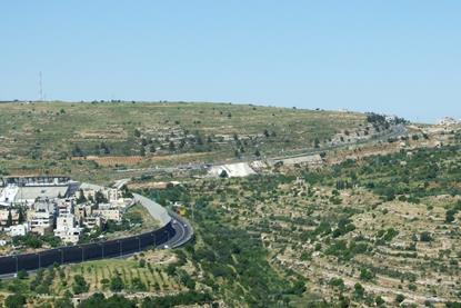 Settler road near Bethlehem