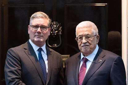 2025-09-08T000000Z_1040752137_MT1NURPHO000NNU5EB_RTRMADP_3_PALESTINIAN-AUTHORITY-ABBAS-VISITS-DOWNING-STREET-L