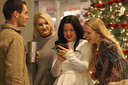 ChristmasStockPhotography_GuestsinLobby1