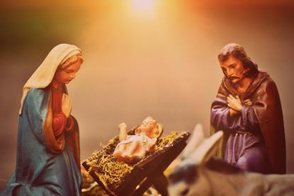 christmas-crib-figures-mary-and-joseph-jesus-figure-0dde780de2a5a4cae76671d3c852c566