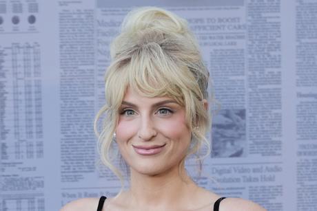 2025-08-27T000000Z_1520343055_MT1SIPA000CJ6BAU_RTRMADP_3_SIPA-USA