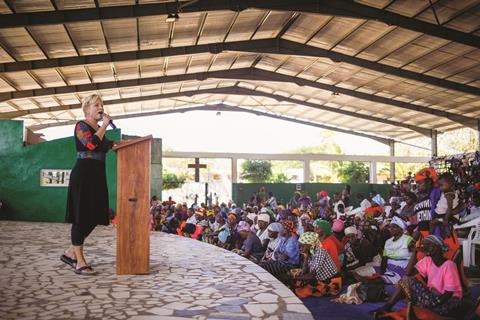 GM5A7923-Heidi-Preaching