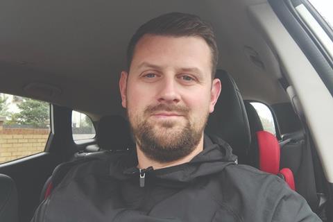 547d5c4d-d3b3-4ba1-b260-f45eec5c2a8b