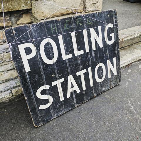 polling-station-2643466_1920