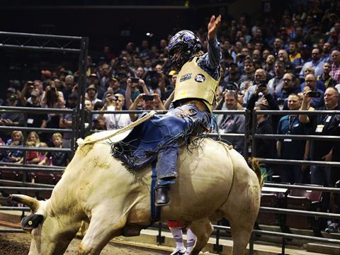 SMC2019-Highlights-Bullriding-1200x900-Compressed