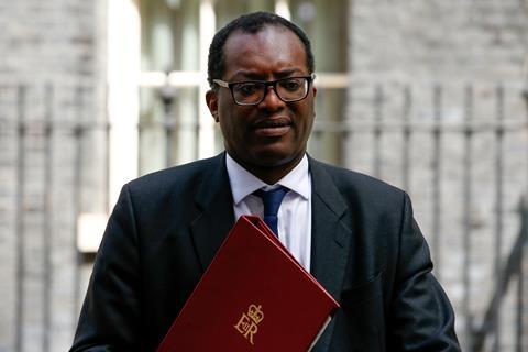 2021-05-28T000000Z_848224393_MT1NURPHO000JNYOV6_RTRMADP_3_BUSINESS-SECRETARY-KWASI-KWARTENG-ON-DOWNING-STREET