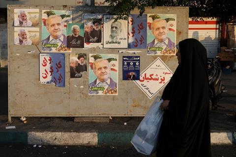2024-06-25T051305Z_1_LYNXMPEK5O053_RTROPTP_4_IRAN-ELECTION