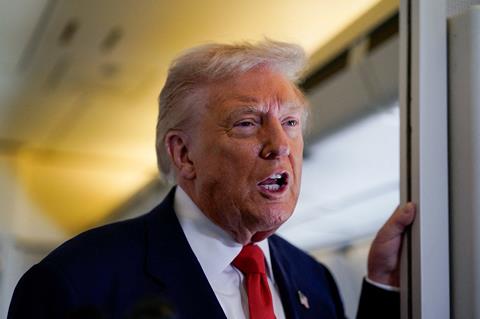 2025-11-04T231432Z_1_LYNXMPELA31DO_RTROPTP_4_USA-TRUMP-VENEZUELA