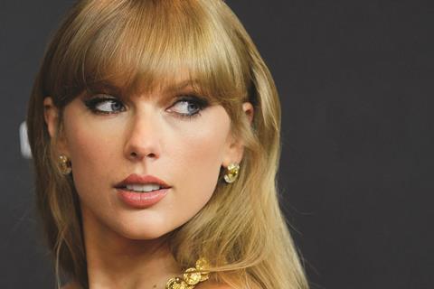 35833_20220909t224408z_1315363710_rc2ydw9v4phd_rtrmadp_3_filmfestivaltorontotaylorswift_108493