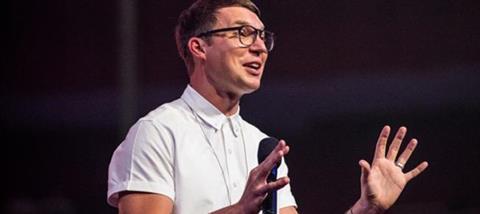 judah-smith-preaching