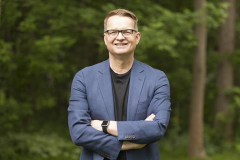 Carey-Nieuwhof-Headshot-Landscape