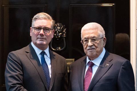 2025-09-08T000000Z_1040752137_MT1NURPHO000NNU5EB_RTRMADP_3_PALESTINIAN-AUTHORITY-ABBAS-VISITS-DOWNING-STREET-L